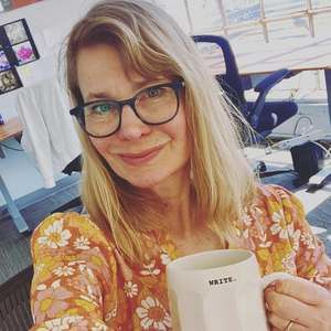 Meet your Posher, Julia